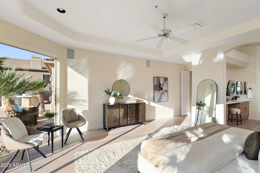 Real Estate Picture 24