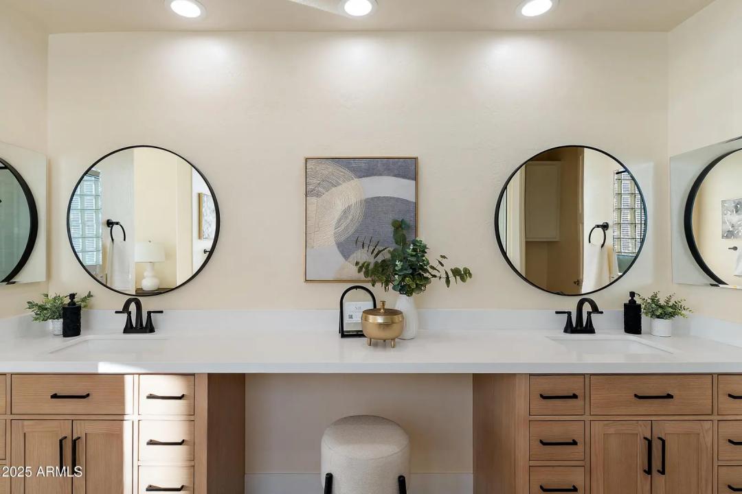 Real Estate Picture 27