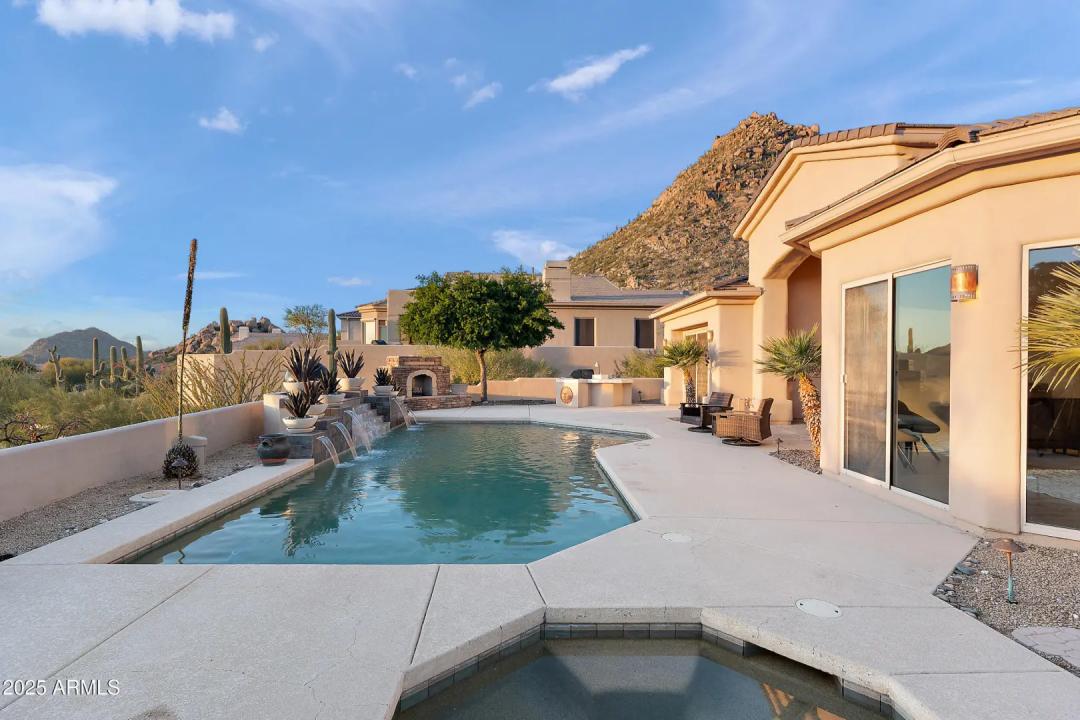 Real Estate Picture 40