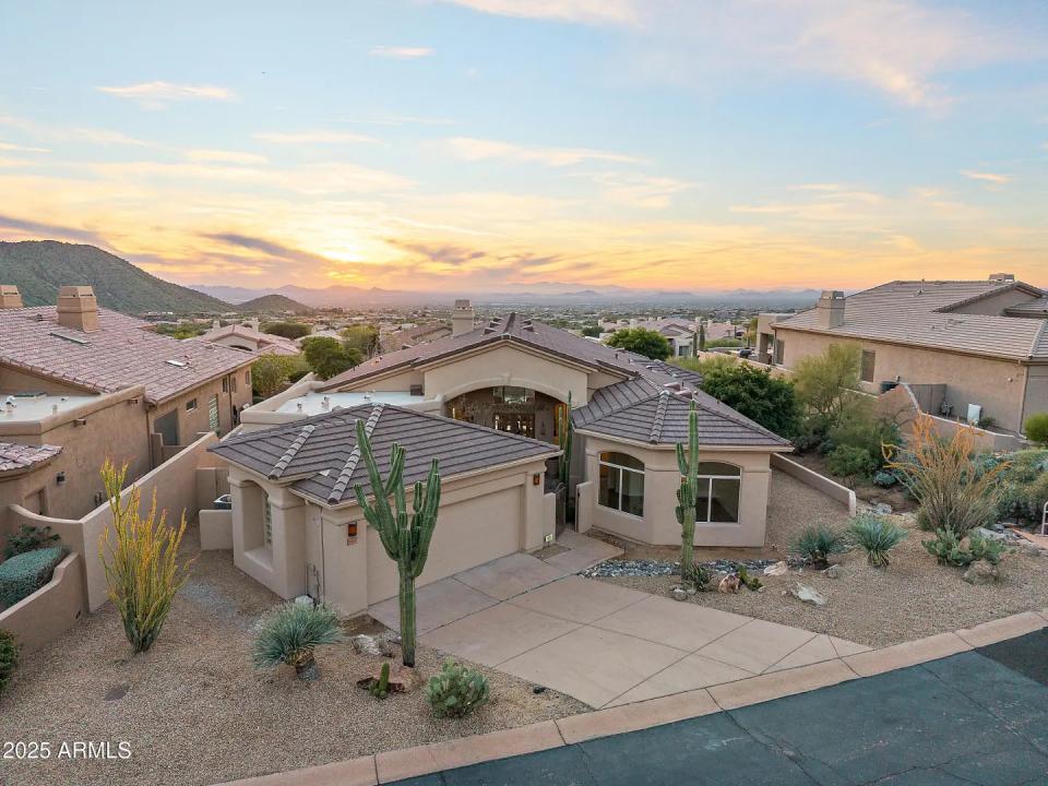 Real Estate Picture 3