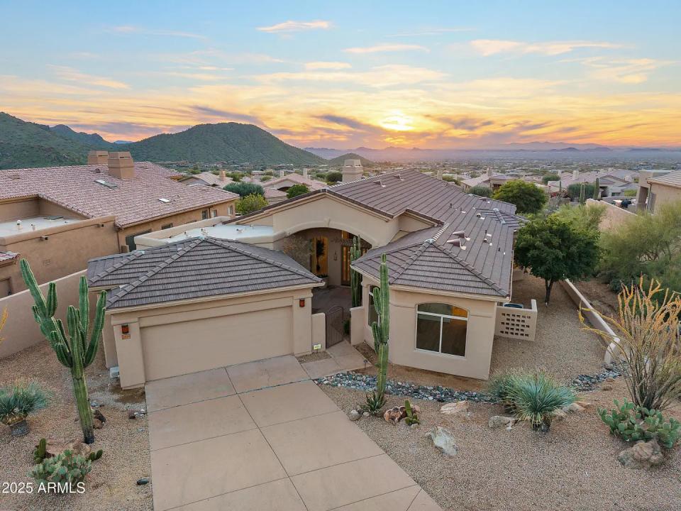 Real Estate Picture 4