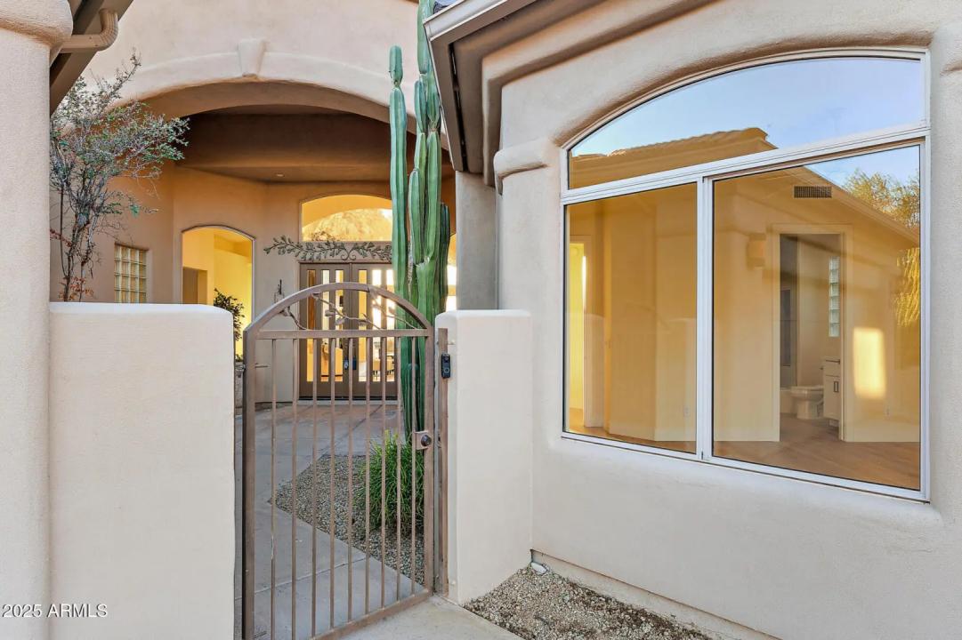 Real Estate Picture 7