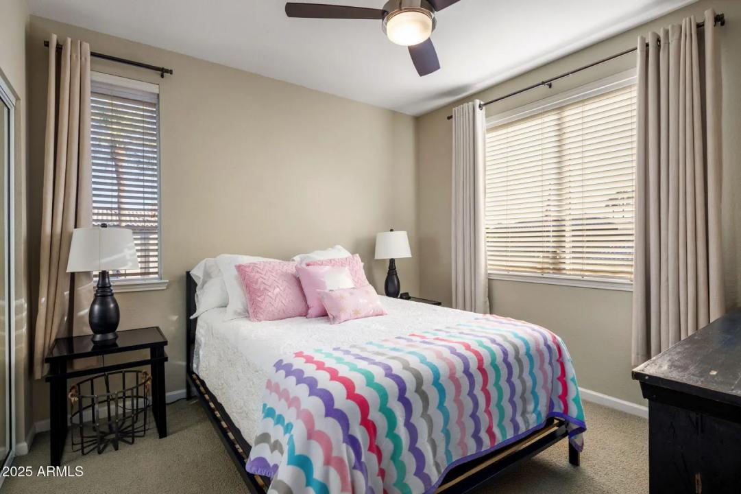 Real Estate Picture 14