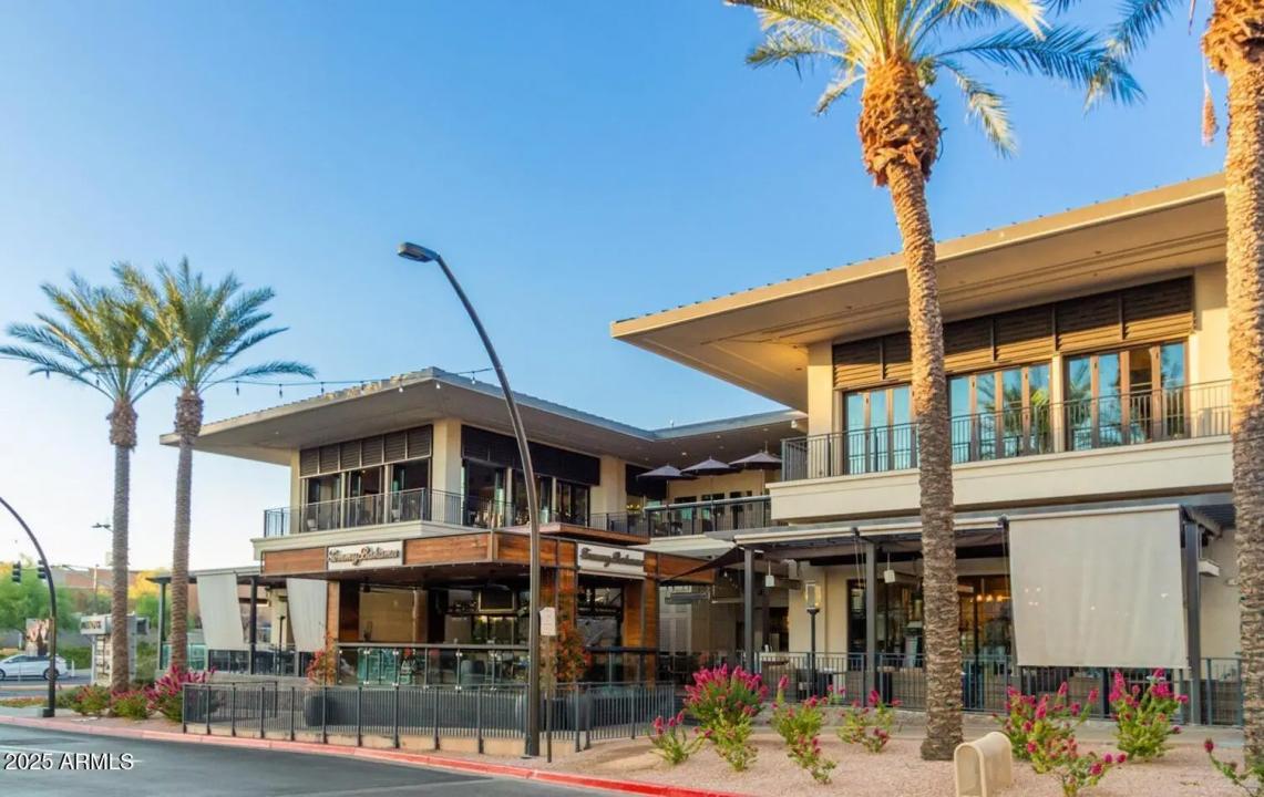 Real Estate Picture 30