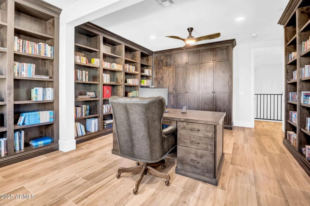 Real Estate Picture 30