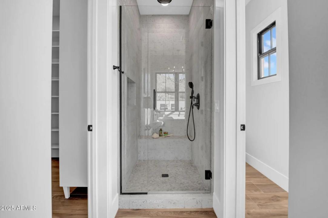 Real Estate Picture 37