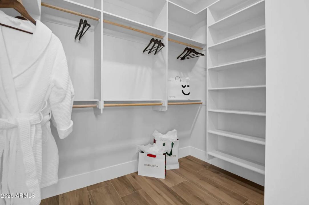 Real Estate Picture 38