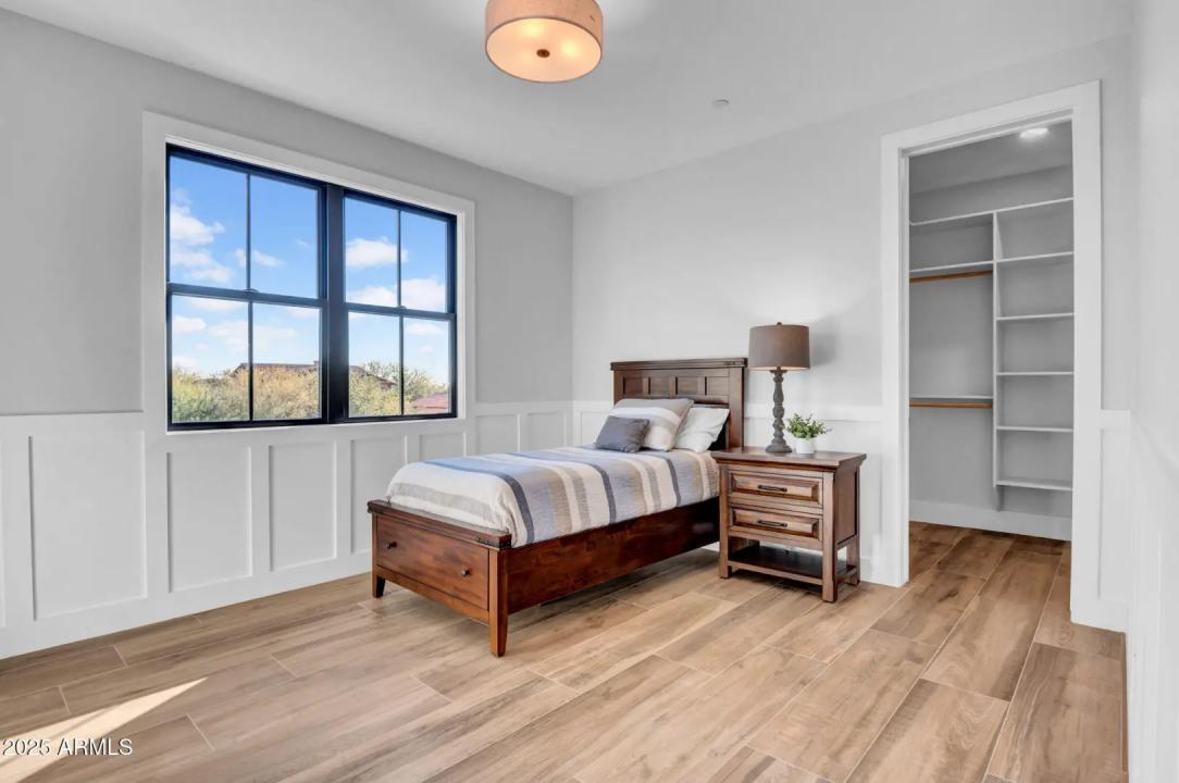 Real Estate Picture 48