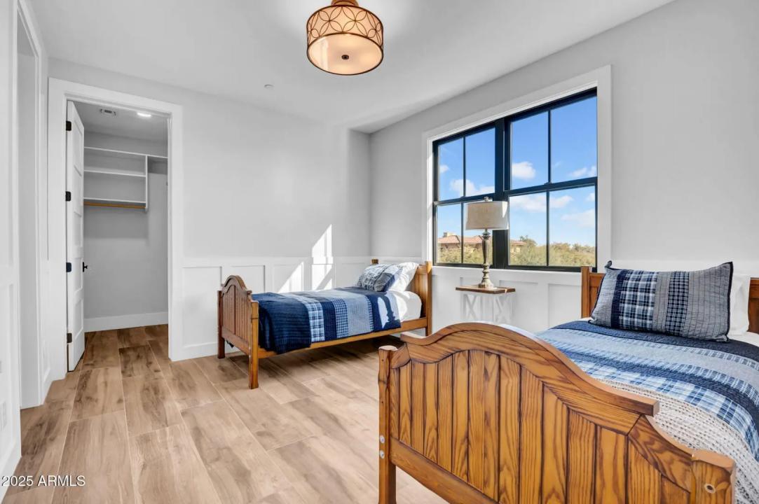 Real Estate Picture 51