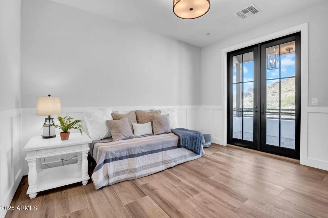 Real Estate Picture 52