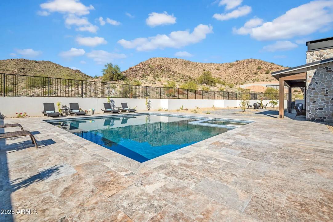 Real Estate Picture 64