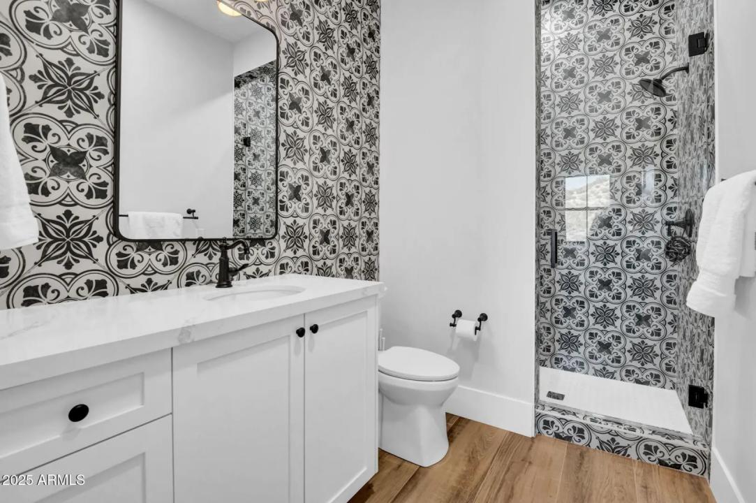 Real Estate Picture 75