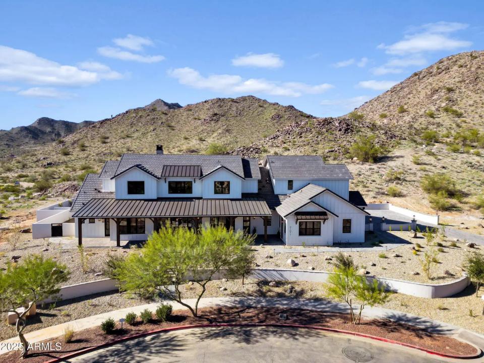 Real Estate Picture 1