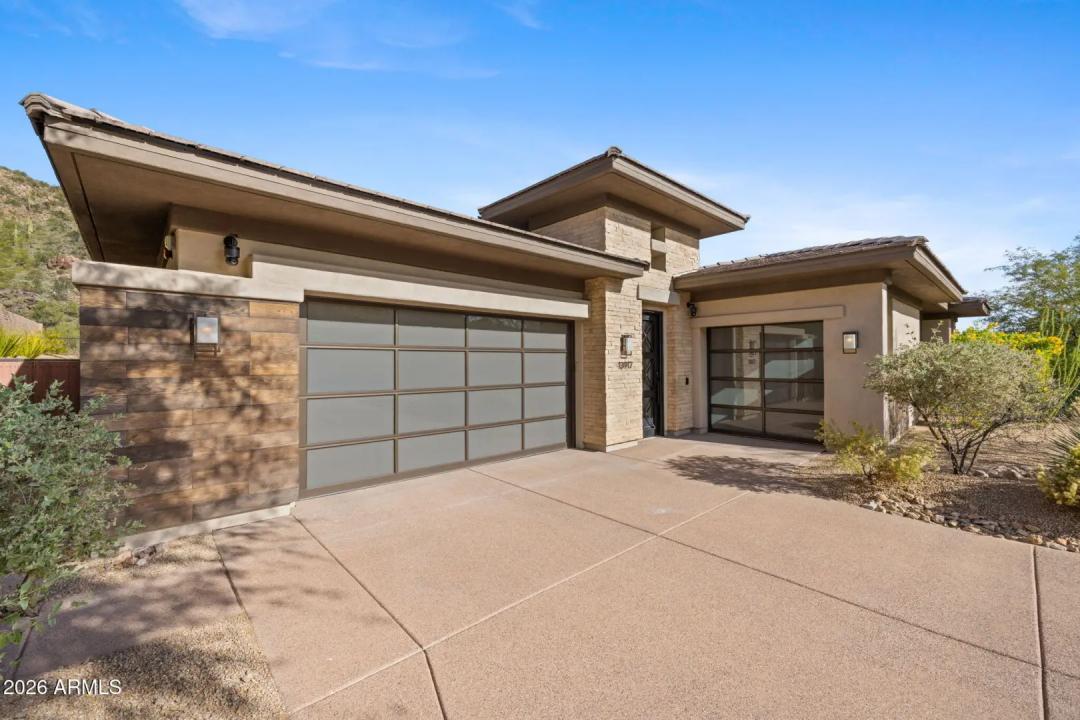 Real Estate Picture 5