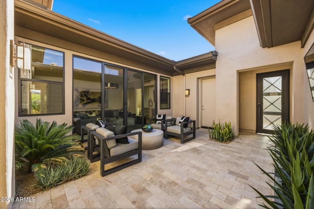 Real Estate Picture 8