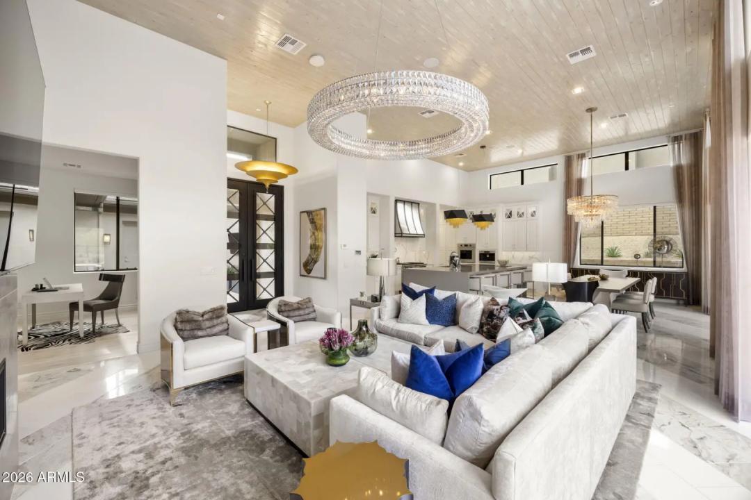 Real Estate Picture 19