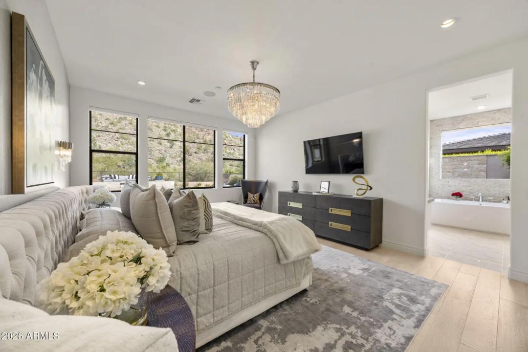 Real Estate Picture 34