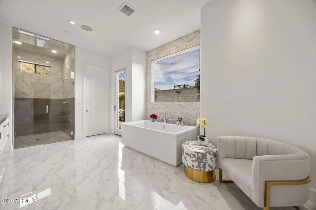 Real Estate Picture 39