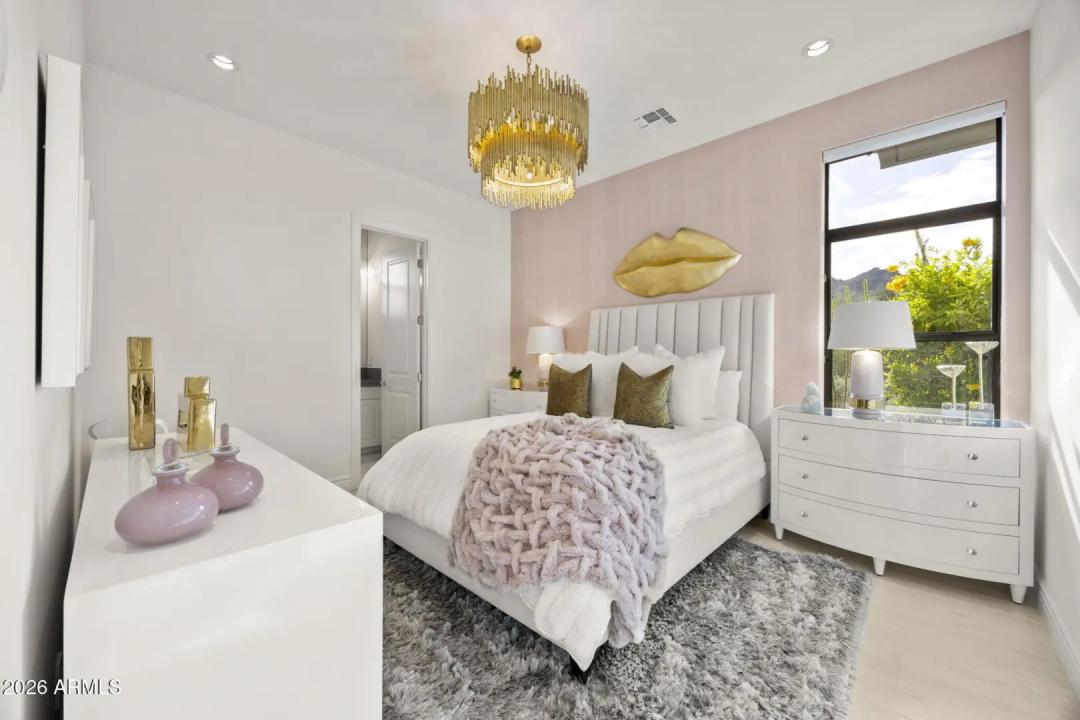 Real Estate Picture 48