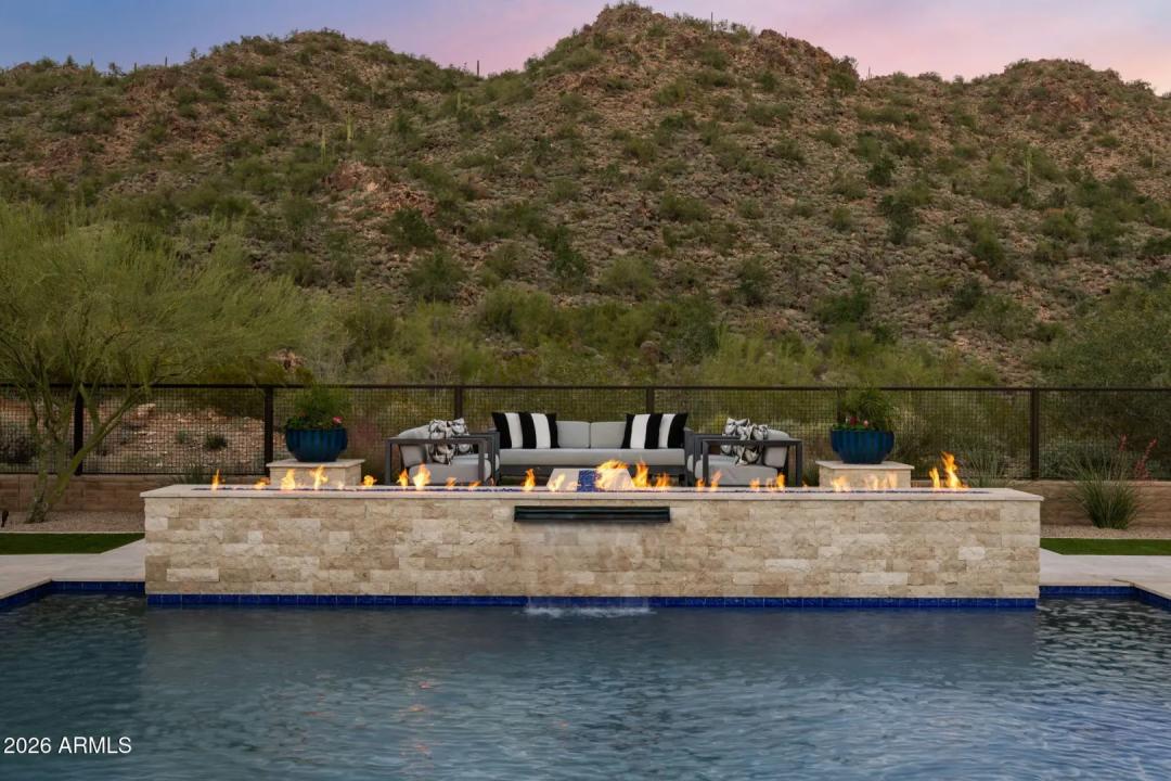 Real Estate Picture 64