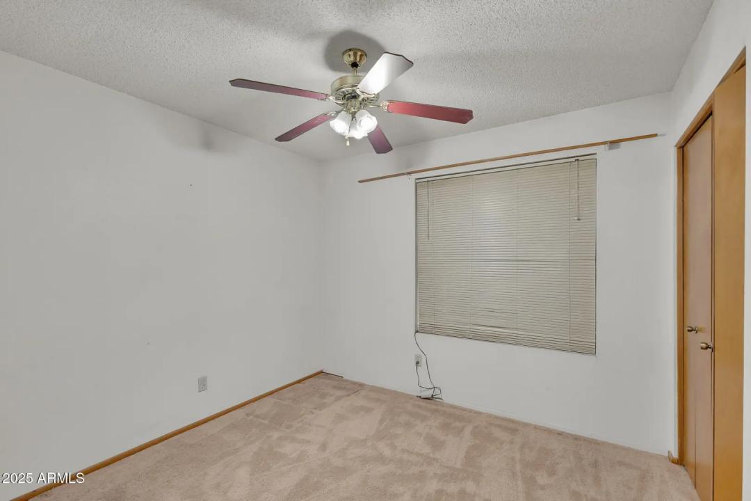 Real Estate Picture 25