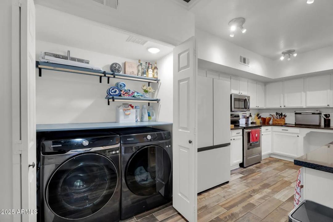 Real Estate Picture 26