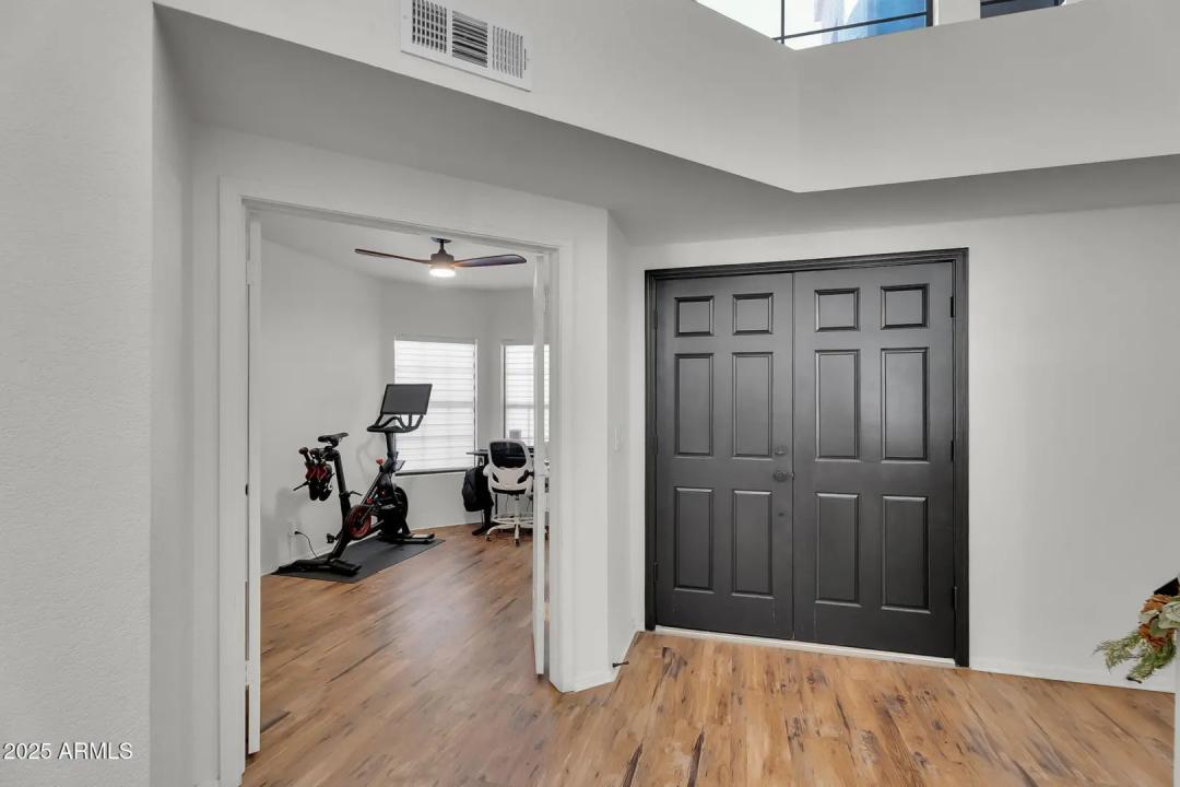 Real Estate Picture 18