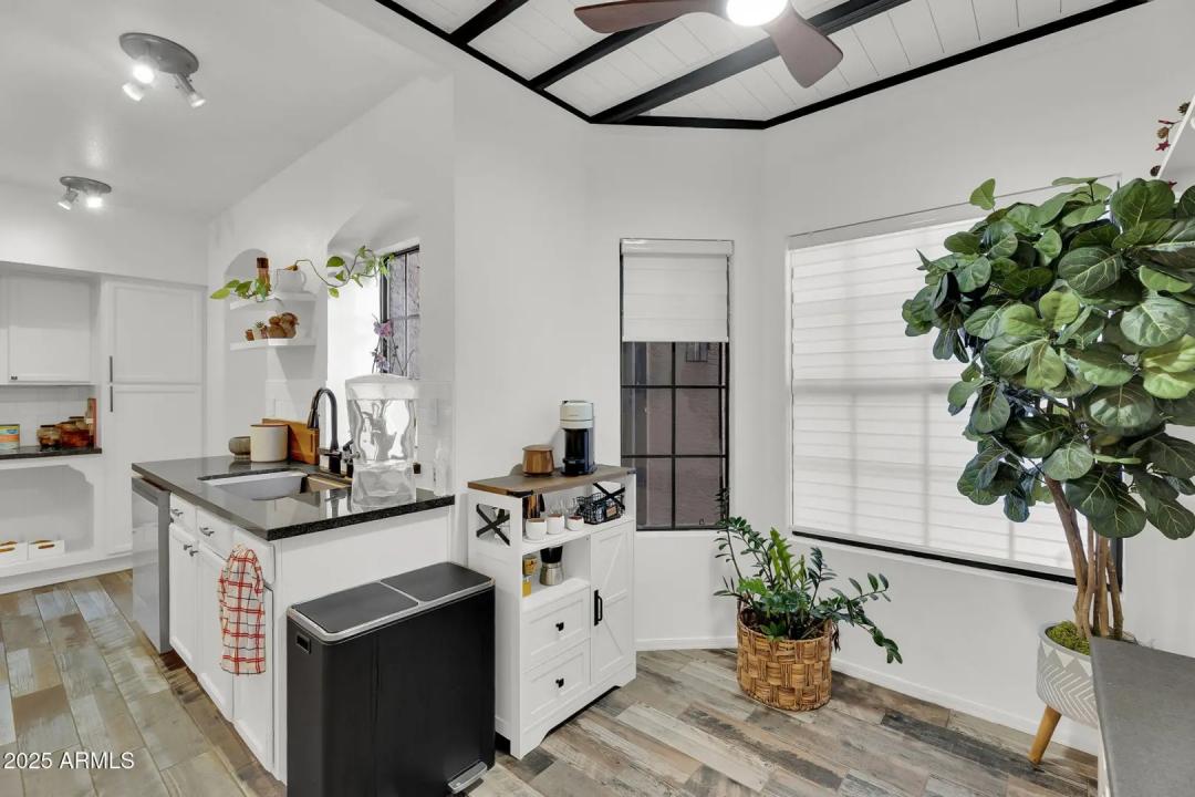 Real Estate Picture 30