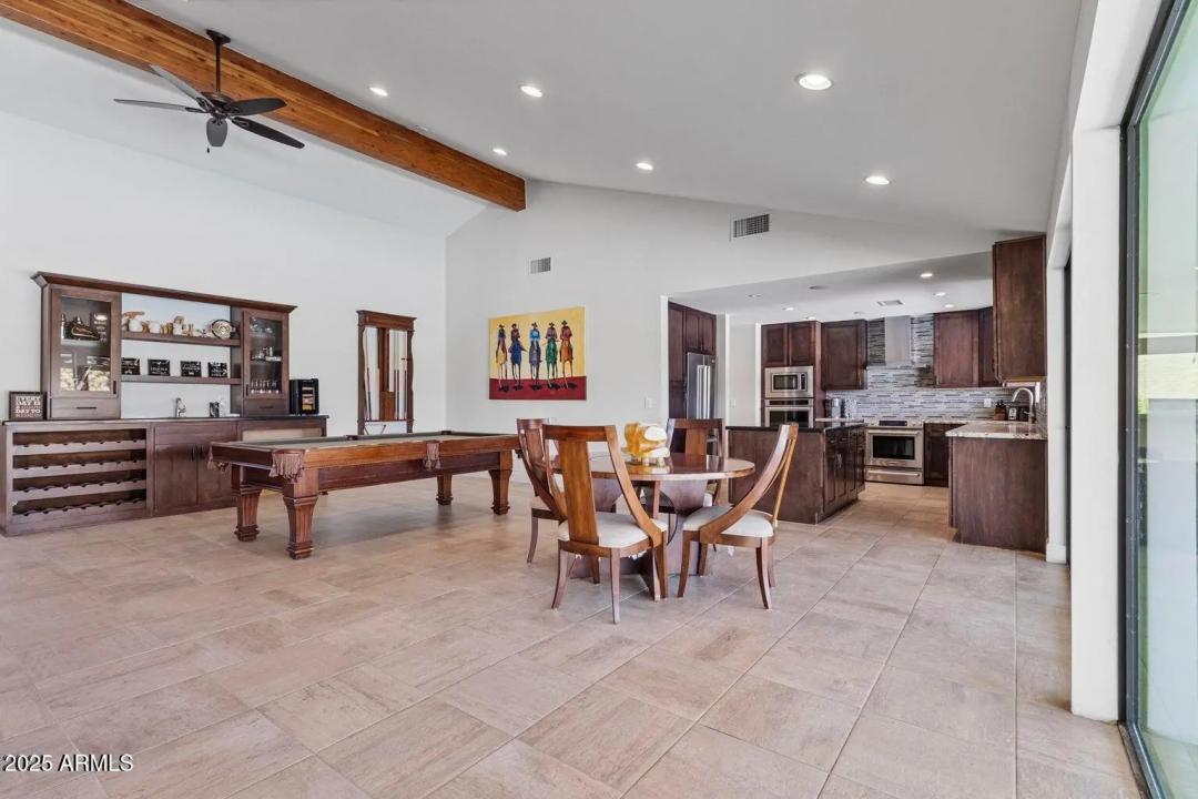 Real Estate Picture 6