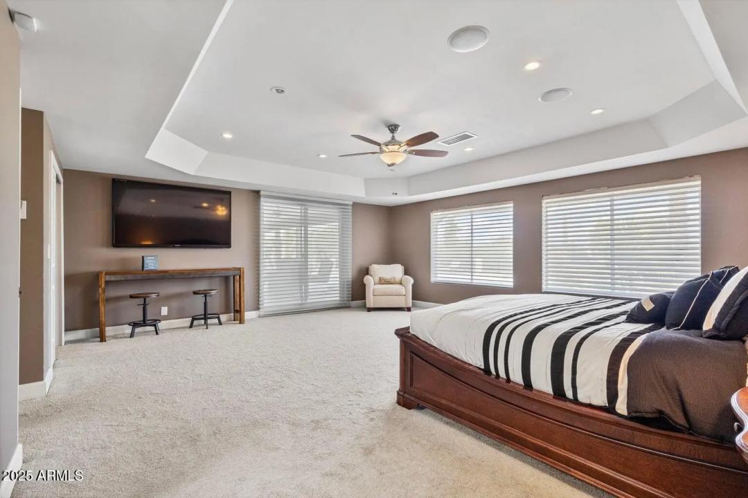 Real Estate Picture 13