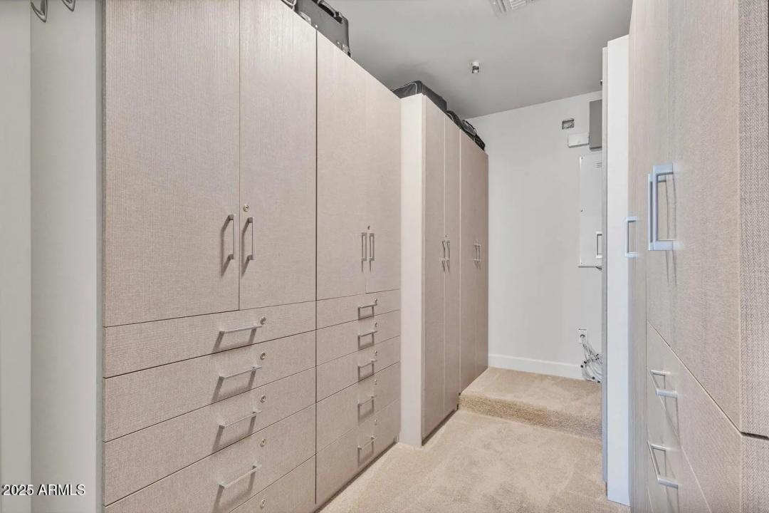 Real Estate Picture 16