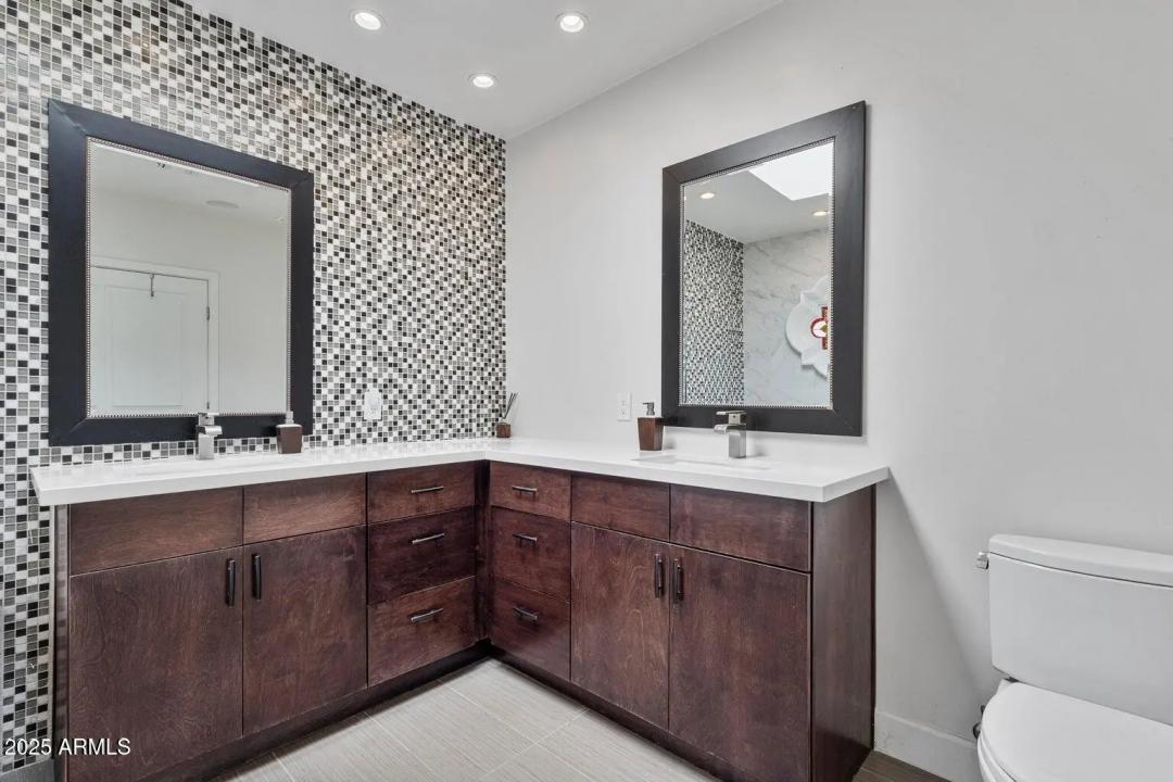 Real Estate Picture 19