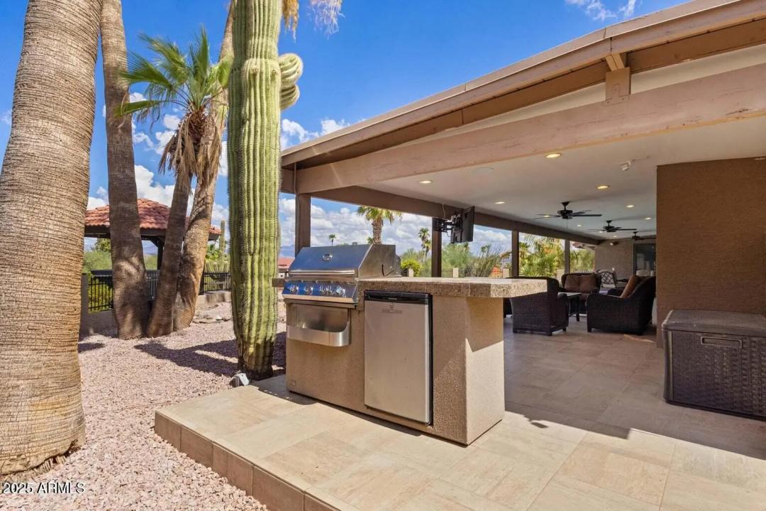 Real Estate Picture 28