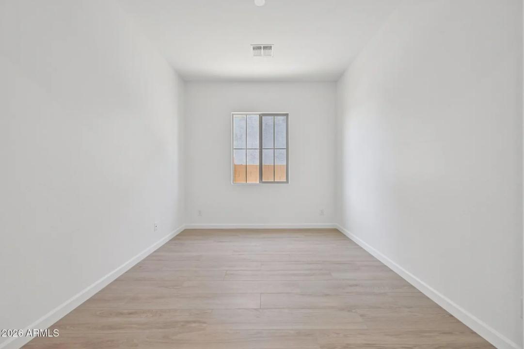 Real Estate Picture 21