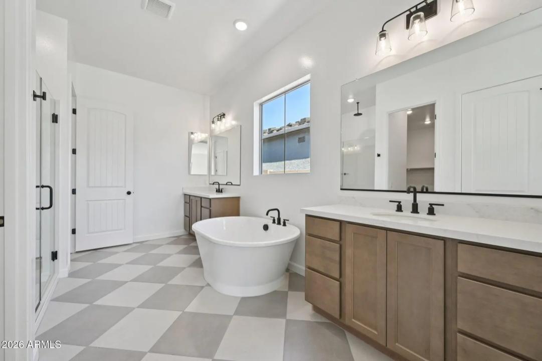 Real Estate Picture 31