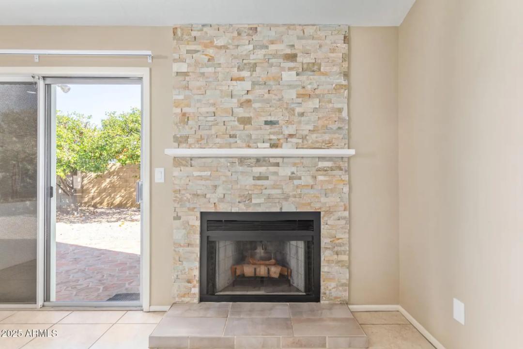 Real Estate Picture 9