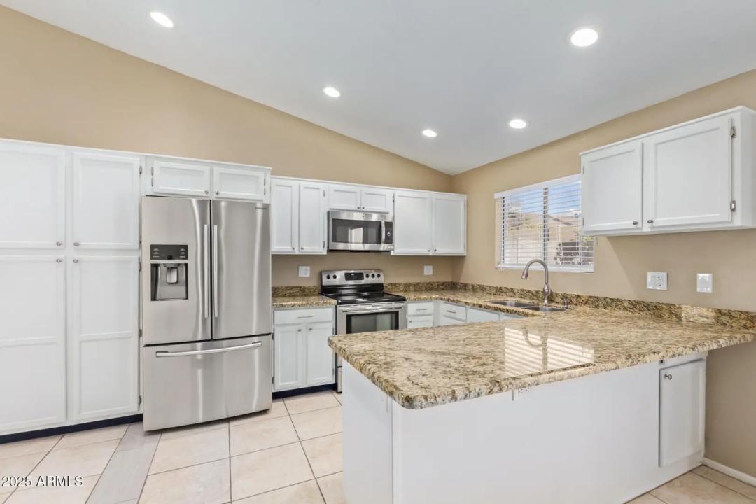 Real Estate Picture 13