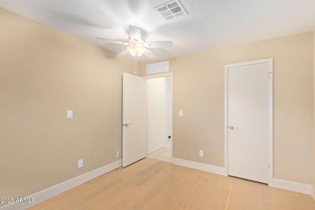 Real Estate Picture 22