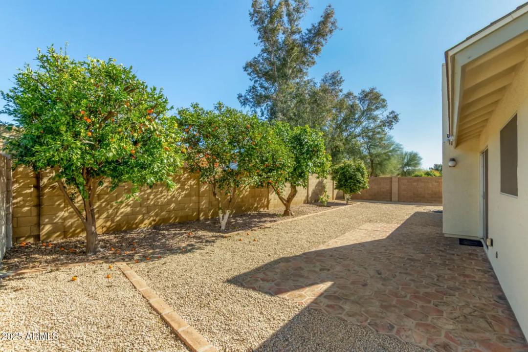 Real Estate Picture 25