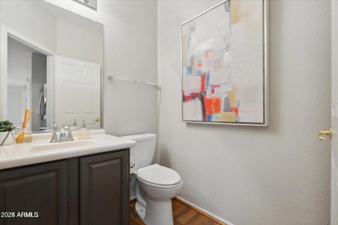 Real Estate Picture 9