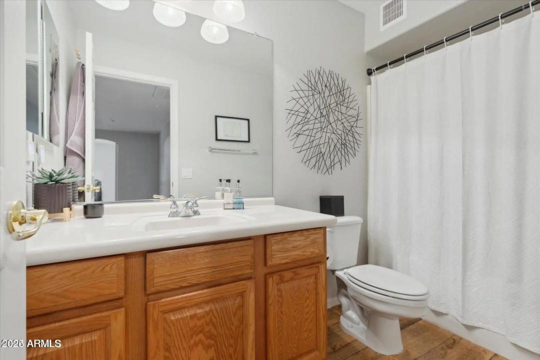 Real Estate Picture 15