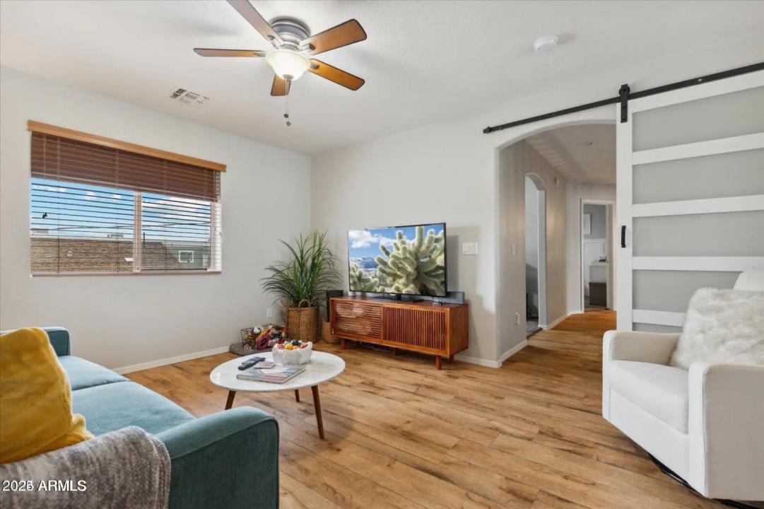 Real Estate Picture 20