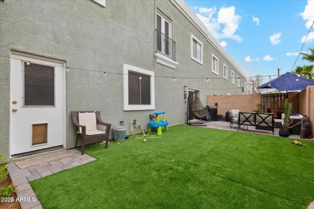 Real Estate Picture 22