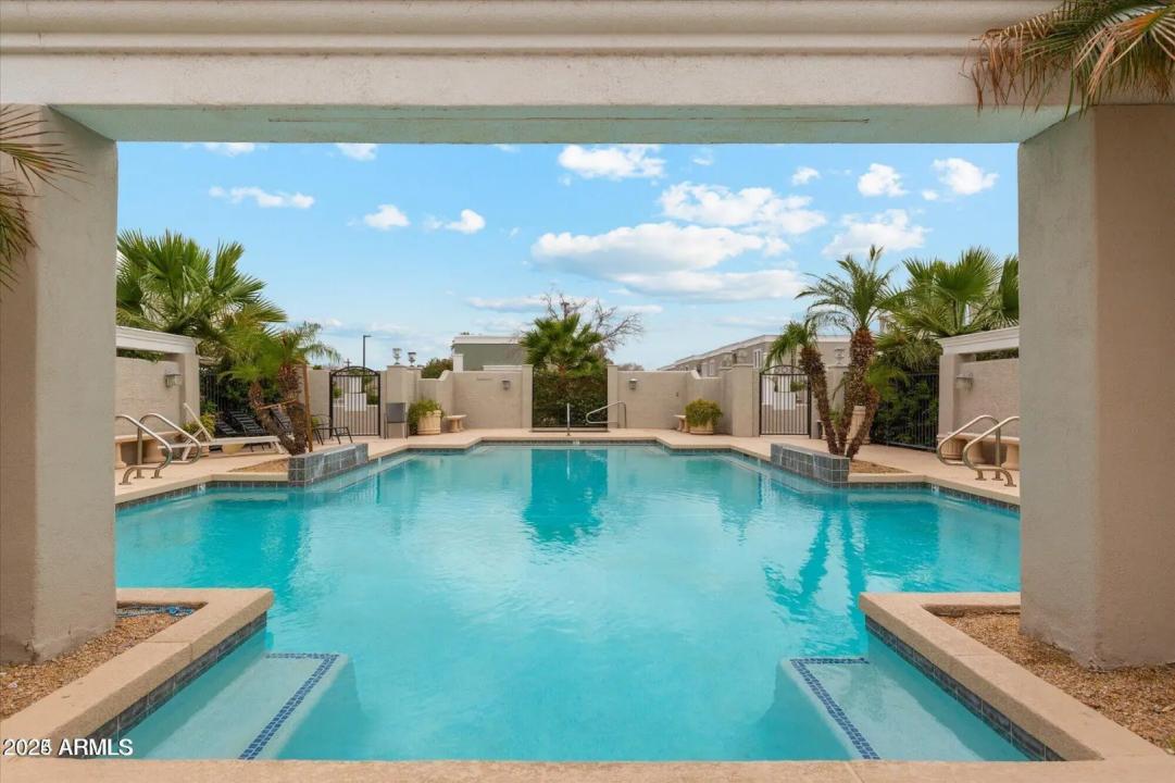 Real Estate Picture 25