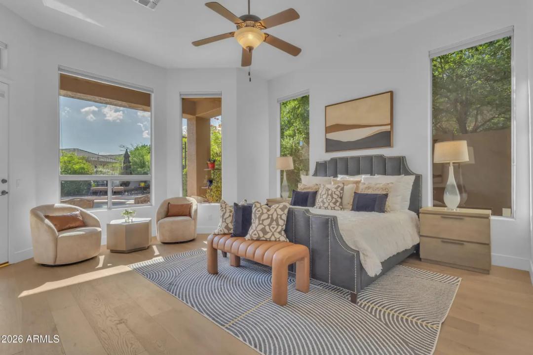 Real Estate Picture 4