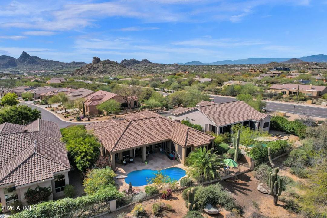 Real Estate Picture 38