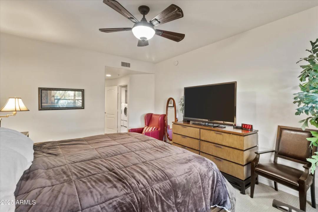 Real Estate Picture 11