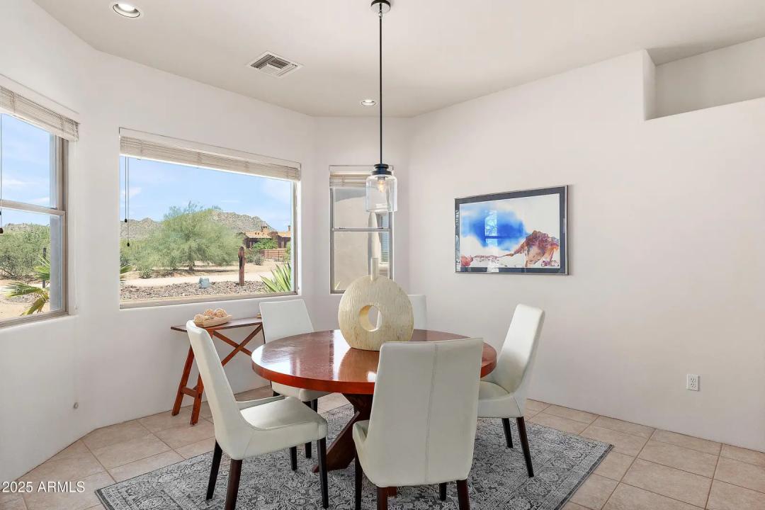 Real Estate Picture 8