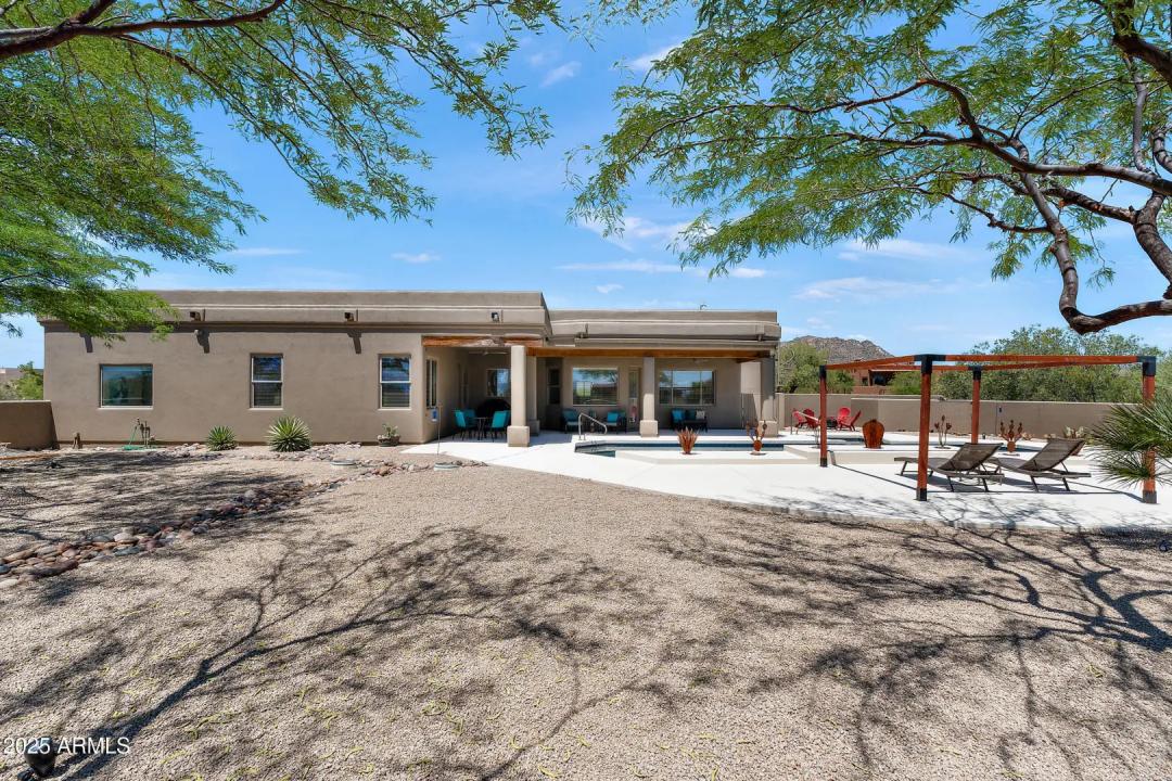 Real Estate Picture 23