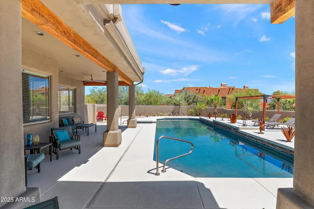 Real Estate Picture 26